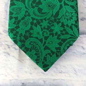 🔵BOGO FREE🔵 Barry Wang 100% Silk Green Tie Necktie